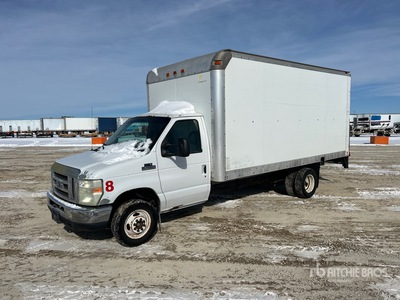 2008 Ford E-450 4x2 Van Truck