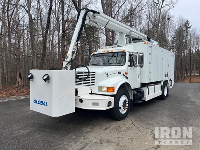 2002 International 4700 4x2 Bucket Truck