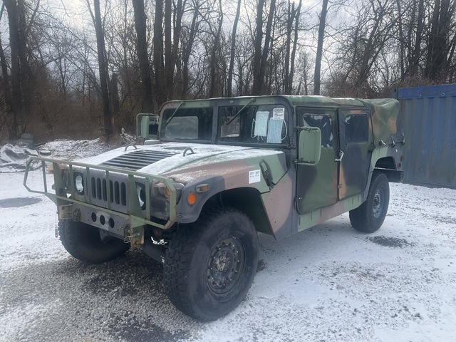 2008 AM General M1097R1 HMMWV 4 Door Soft Top w/Truck Body