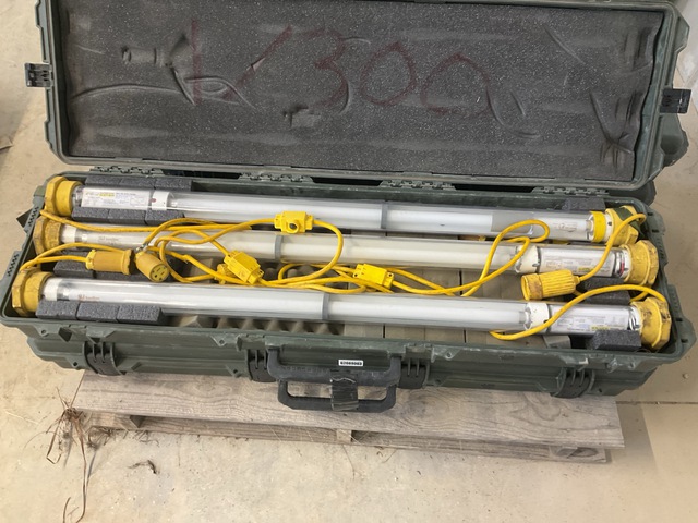 (4) Base-X Tent Light Kits