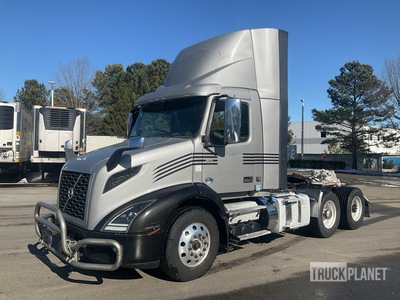 2019 Volvo VNL 300 6x4 T/A Day Cab Truck Tractor