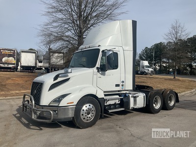 2020 Volvo VNL 300 6x4 T/A Day Cab Truck Tractor