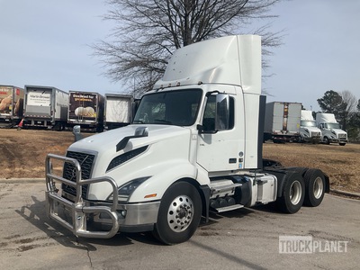 2020 Volvo VNL 300 6x4 T/A Day Cab Truck Tractor
