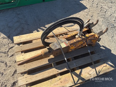 Indeco HP200 Hydraulic Breaker - Fits John Deere / Hitachi 1,550-6,500lb Machine