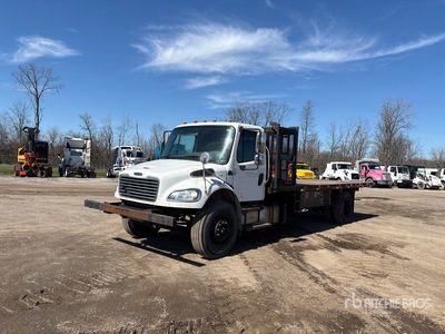 2016 Freightliner M2 106 4x2 Flatbed Truck