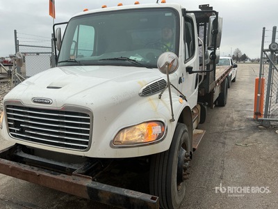 2016 Freightliner M2 106 4x2 Camión Caja Abierta