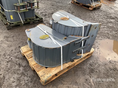 Quantity of (2) Strickland Digging 18" & 24" Excavator Bucket - Fits CAT 305 (Unused)
