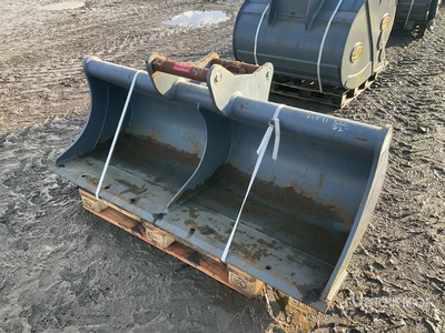 Strickland 1800 mm Cleanup Excavator Bucket - Fits S60 13TON (Unused)