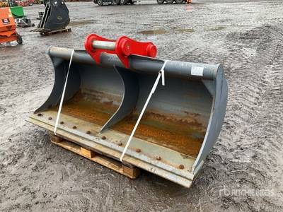 Strickland BT20 2100 mm Cleanup Excavator Bucket - Fits Komatsu PC210 (Unused)