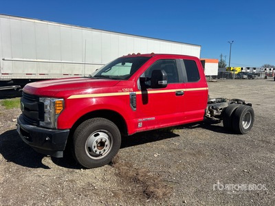 2017 Ford F-350 4x2 Extended Cab Autocarro cabina e telaio