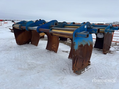 186 in Snow/Sand Clip-On Dozer Blade - Fits Cat D6T