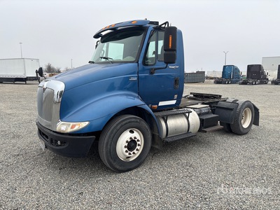 2012 International 8600 4x2 S/A Day Cab Truck Tractor