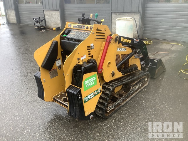 MINI CARGADOR SOBRE ORUGAS COMPACTO 2021 VERMEER S925TX