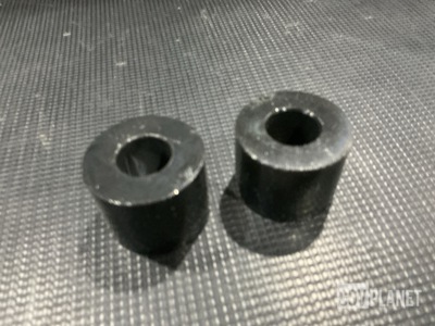 (120) Oshkosh 3854644 Straight Spacers