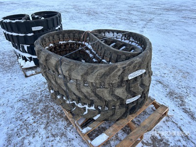 Quantity of (2) 400X72.5X72W Mini Excavators Rubber جنازير