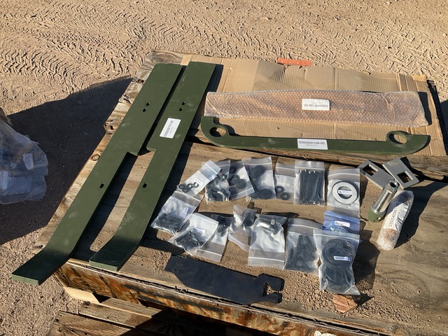 (15) Oshkosh 3904882 Vehicular Door Parts Kits