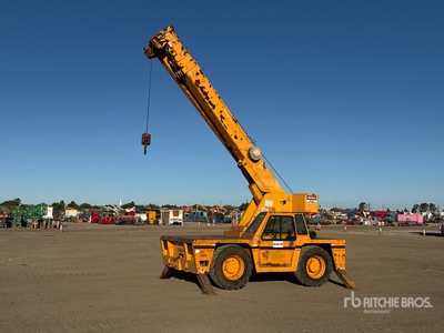 2008 Broderson IC-200-3F 30000 lb 4x4x4 Grue de pont