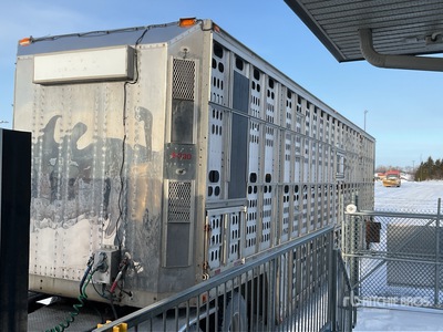 2001 Barrett 80 T/A Remorque pour bétail