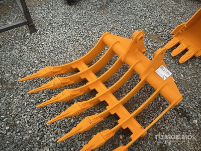2026 GIYI 32 in Excavator Rake - Fits Cat 305 (Unused)