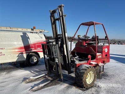 2017 Navigator RT-6500 6500 lb 3x3 Truck Mounted Forklift (Inoperable)