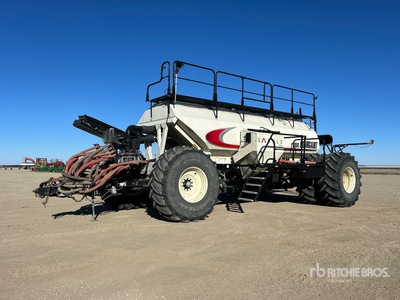 2017 Bourgault 7950 950 bu Tow-Behind Air Cart