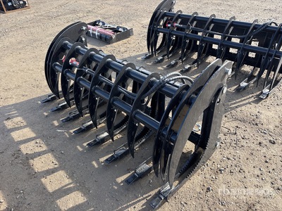 2026 GIYI GY-CLG72 72 in Skid Steer Grapple (Unused)