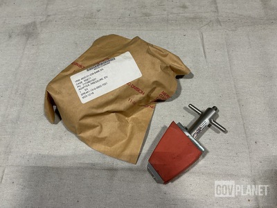 (2) GE 21C5801G01 Pressure Adapters