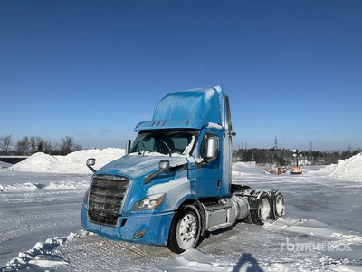 2018 Freightliner Cascadia 116 6x4 Cabeza Tractora Cabina Corta