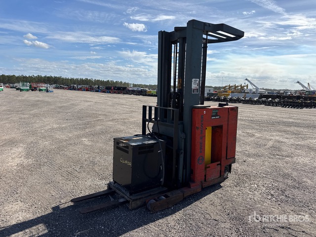 BT Prime Mover RR30C 2800 lb Reach Truck | Ritchie Bros. Auctioneers