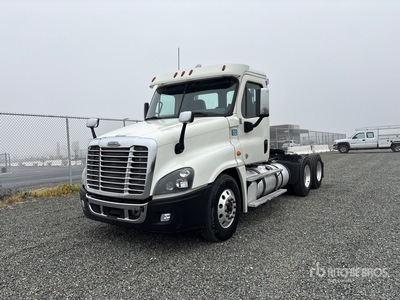 2017 Freightliner Cascadia 125 6x4 T/A Day Cab Truck Tractor