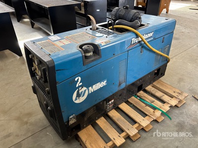 2016 Miller 302 300 A Skid-Mounted Multi-Process 3-in-1 Soldadora motorizada