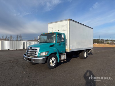 2018 Hino 268 4x2 Van Truck