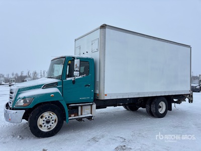 2018 Hino 268 4x2 Van Truck