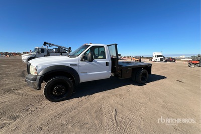 2006 Ford F-550 XL 4x4 Flatbed Truck