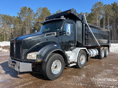 2024 Kenworth T880 8x4 Twin-Steer T/A Dump Truck