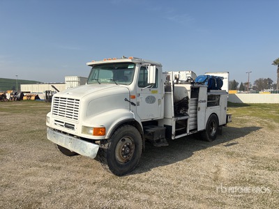 1997 International 8100 4x2 Utility Truck