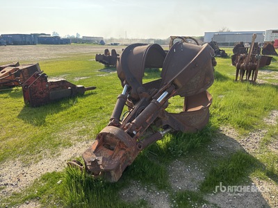 Rotating Grapple Grapple