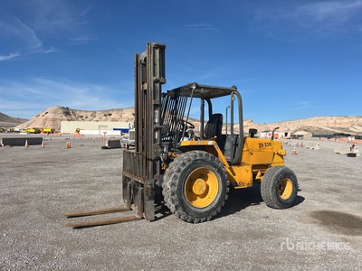 1997 JCB 930 6000 lb 4x4 رافعة شوكية للطرق الوعرة