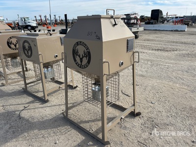 Big Daddy Feeders 700 LB Solar Deer Feeder (Unused)