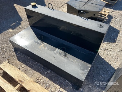 Big Daddy Tankers Steel L Shape Truckbed Kraftstofftank (Unused)