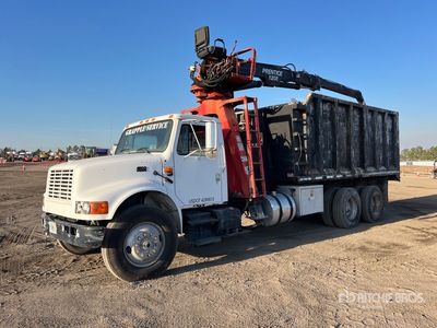 Prentice 120E Straight Boom on 1995 International 4900 6x4 Greiferwagen