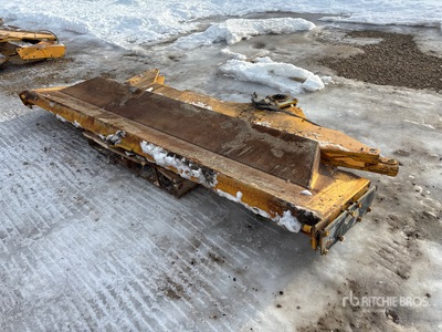 Volvo Tail Gate ادوات صناعية متنوعة - Fits 45 Ton Rock Truck
