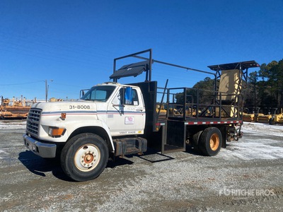 1995 Ford F-800 4x2 Attenuator Truck