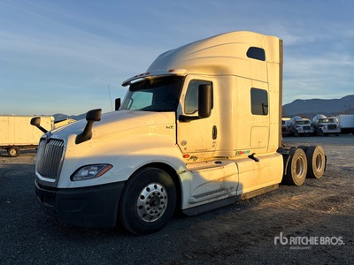 2019 International LT625 6x4 3- Achs Sattelzugmaschine mit Schlafkabine