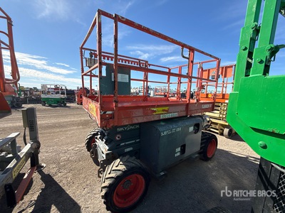 2019 Skyjack SJ6826 RT 4x4 Dual Fuel Scissor Lift