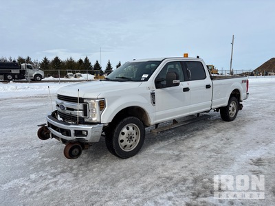 2019 Ford F-350 XLT 4x4 Crew Cab Hi-Rail Pickup