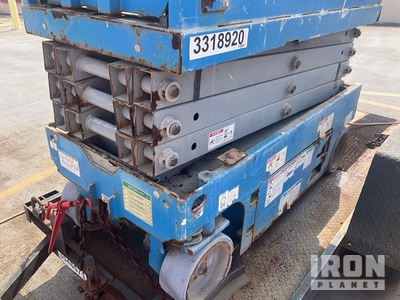 2018 Genie GS1930T Electric Scissor Lift