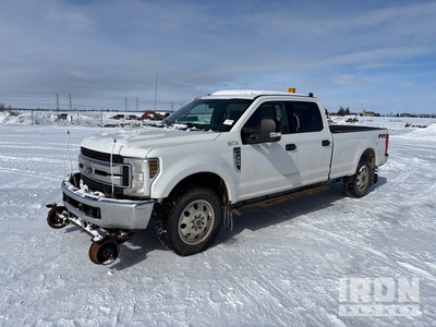 2019 Ford F-350 XLT 4x4 Crew Cab Pickup