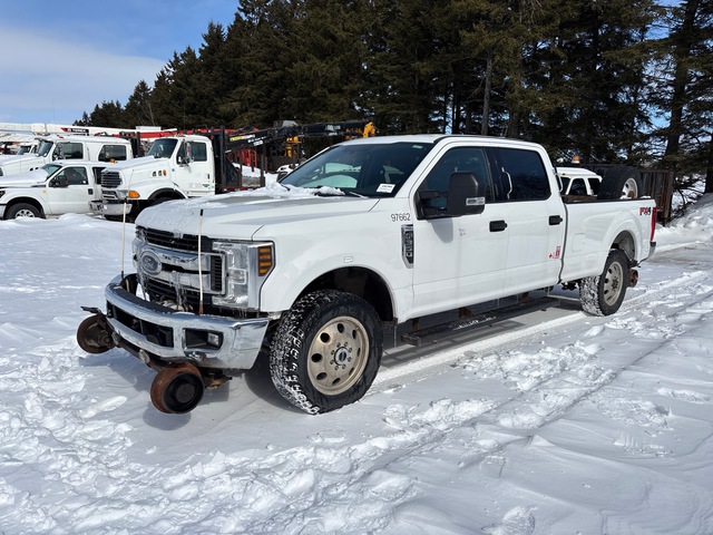 2019 Ford F-350 XLT 4x4 Crew Cab Pickup