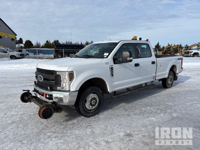 2019 Ford F-350 XL 4x4 Crew Cab Hi-Rail Pickup